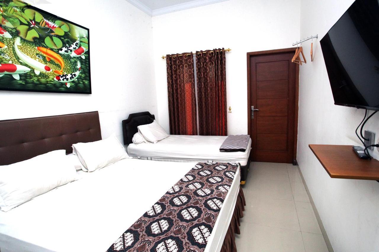 Andelis Homestay Yogyakarta Extérieur photo
